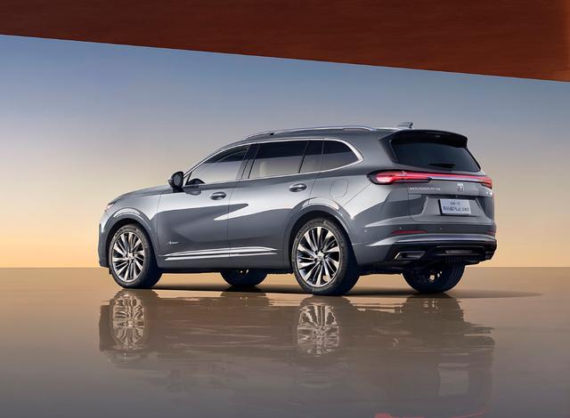 降了6萬，全系2.0T配9AT，還帶4驅(qū)與6K顯示屏，這合資SUV家用正好-有駕