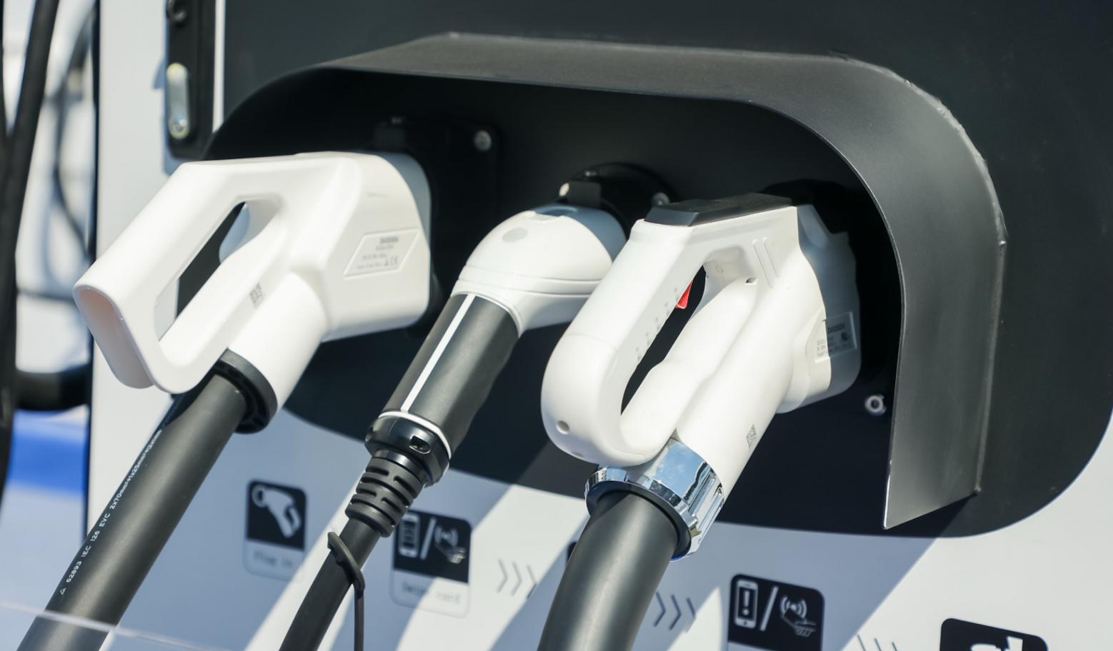 &ldquo;三年倍增&rdquo;方案落地，目標直指2800萬座，充電樁迎最大基建潮